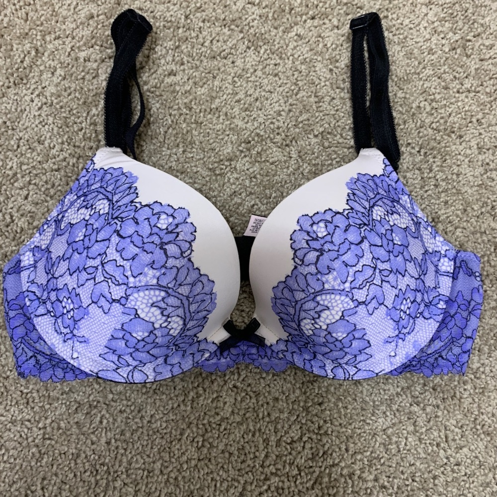 Victoria’s Secret Dream Angels Push Up Bra - 32C